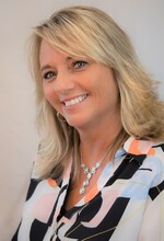 Real Estate Agent Lori Parrish